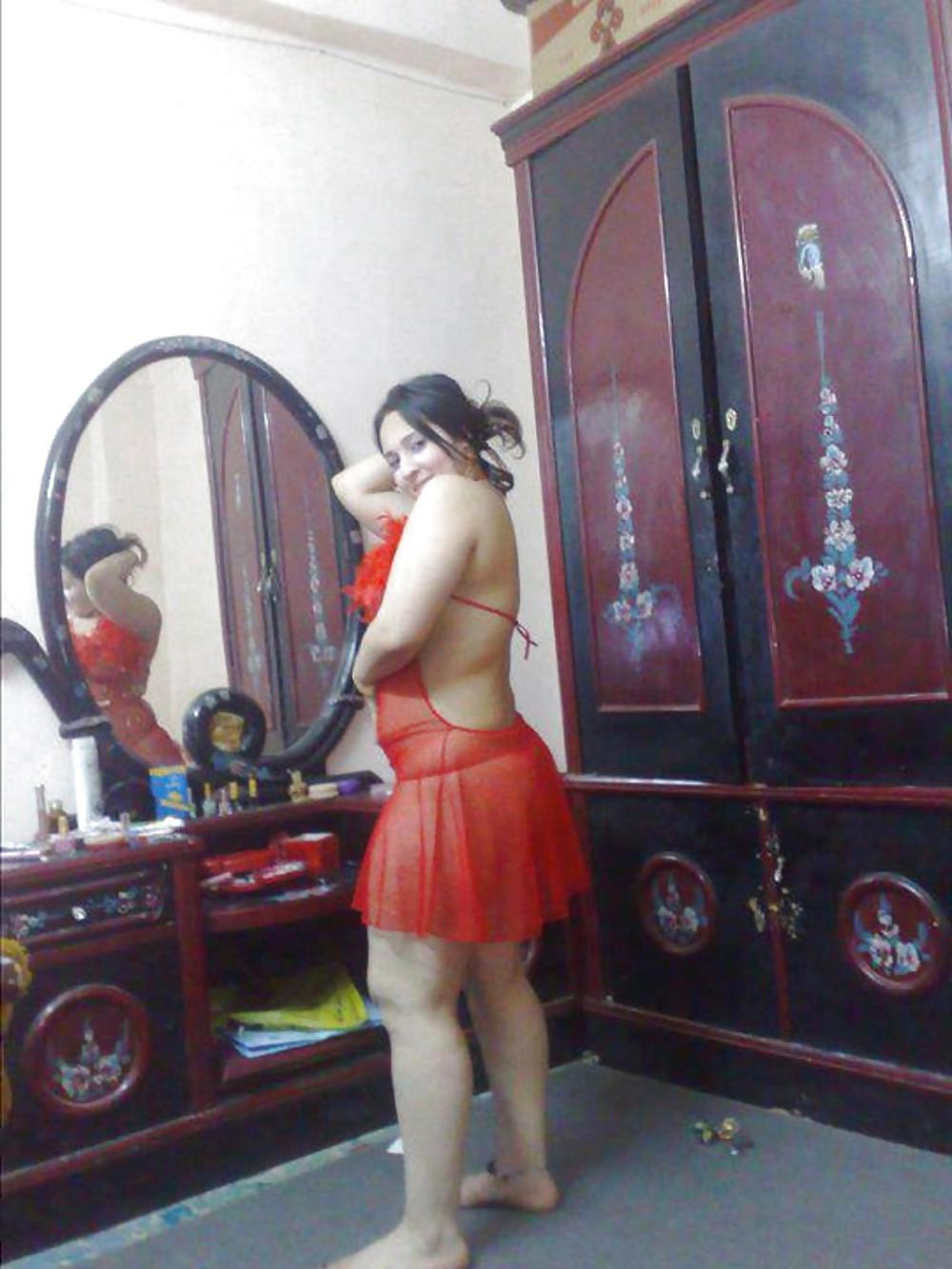 25P Arab Friend's Wife Arifa