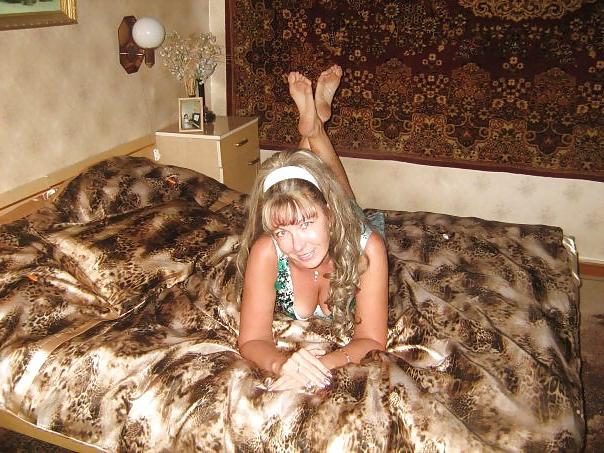 17P Amateur swingers couple