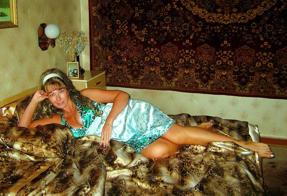 17P Amateur swingers couple