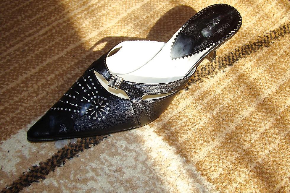 12P My 45 year old friend fucked my sweet innocent shoes