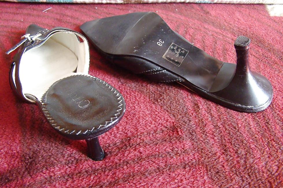 12P My 45 year old friend fucked my sweet innocent shoes