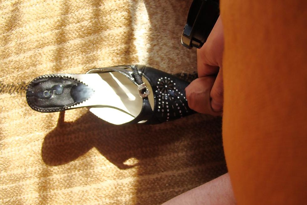 12P My 45 year old friend fucked my sweet innocent shoes