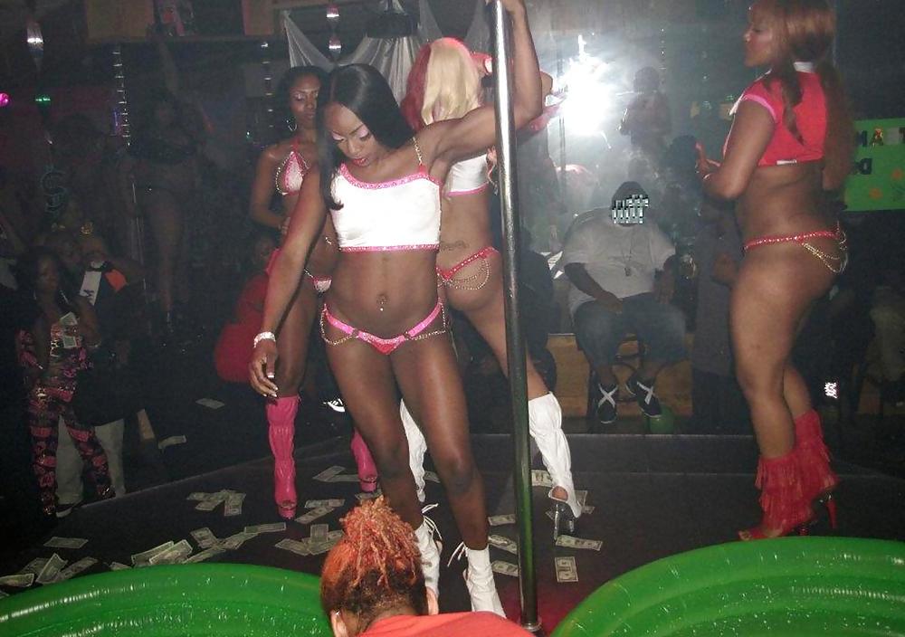 25P Ebony Strippers