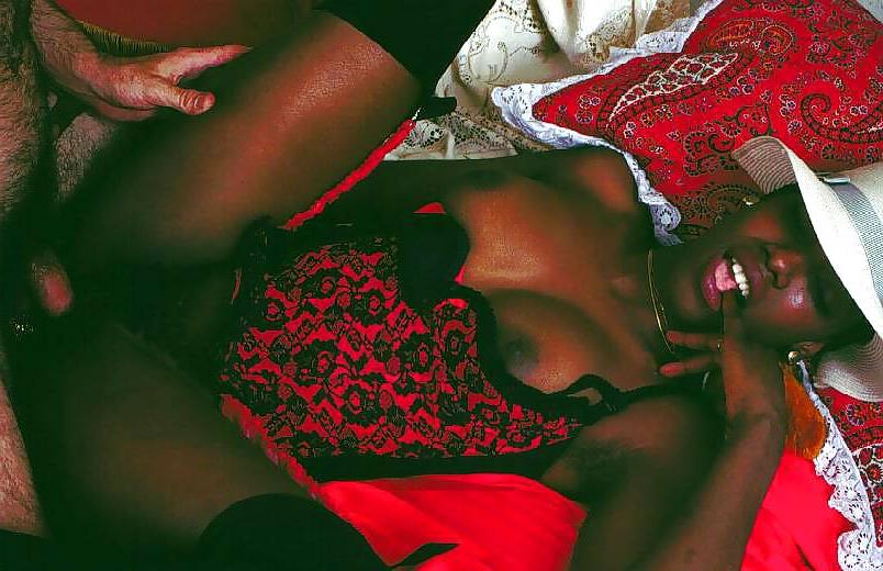 17P Vintage Ebony Fucking - 2