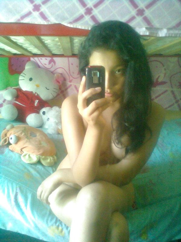 9P The Beauty of Amateur Latino College Teen Self Pic