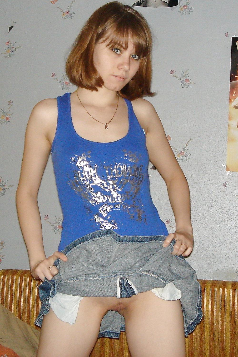 25P Beutifull amateur brunette  teen 