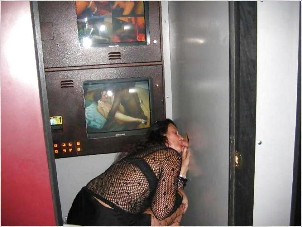 15P Places: Gloryhole