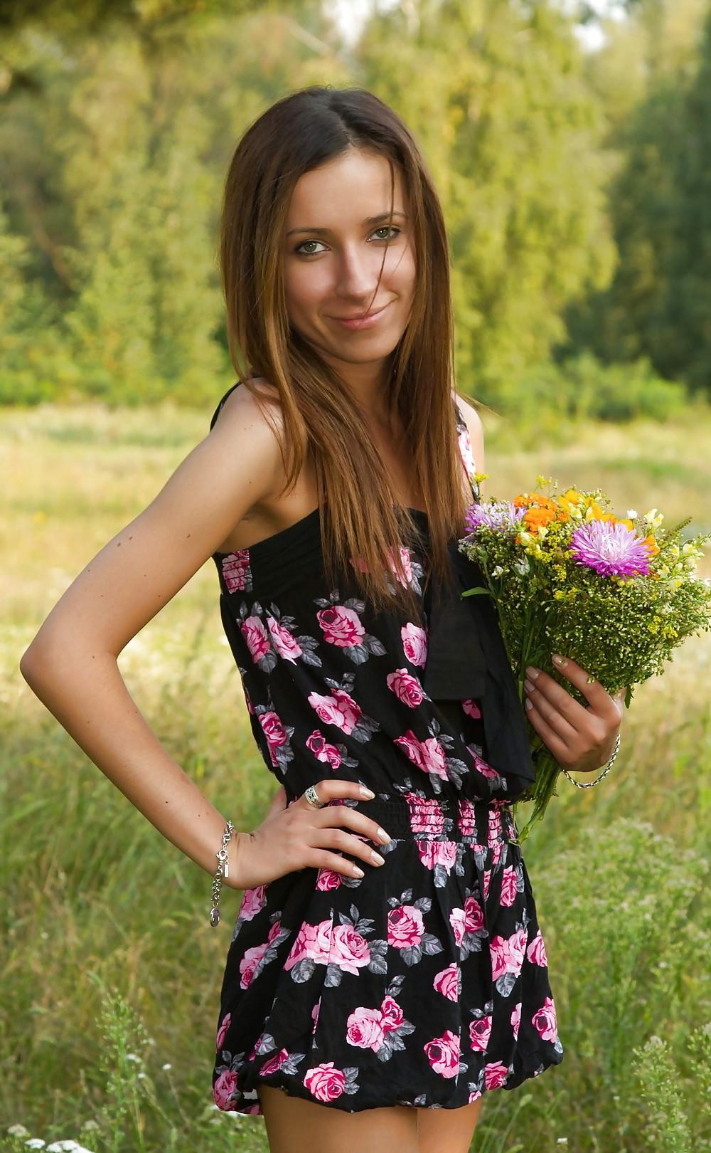 24P Perfect Skinny Amateur Teen