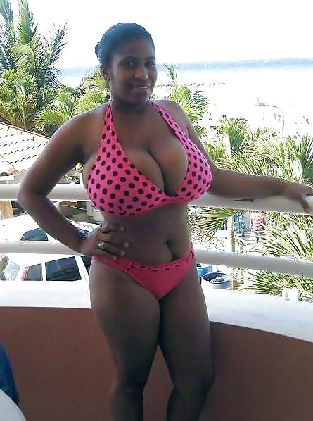 8P Ebony top heavy women
