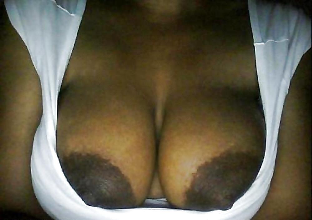25P BUSTY EBONY GURLS