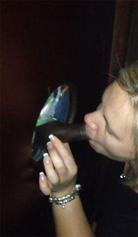 19P Gloryhole Sluts