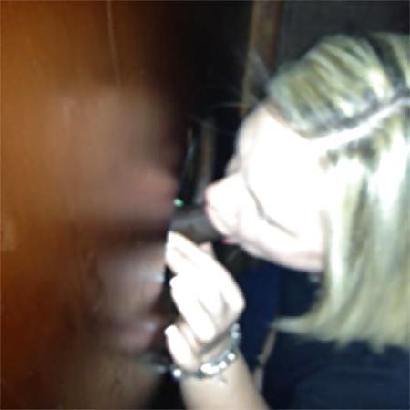 19P Gloryhole Sluts
