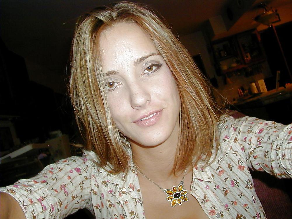 25P Amateur Teen Sharon