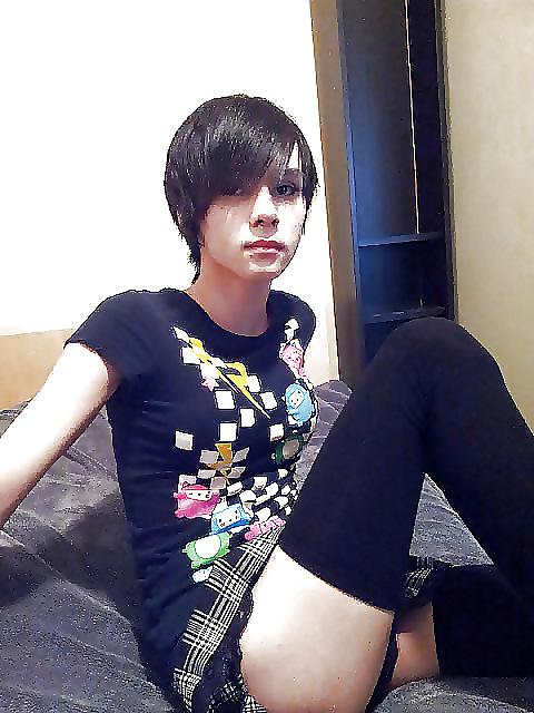 25P Cross Sissy Shemale 1