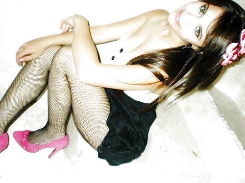 25P Cross Sissy Shemale 1