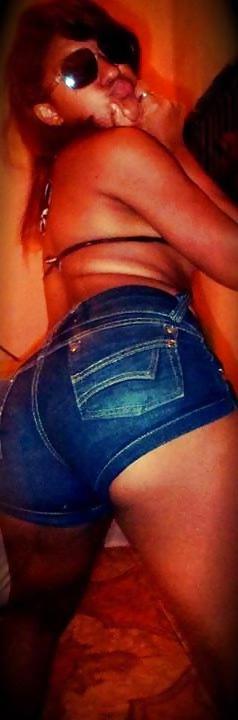 25P Latina ass is the best 1