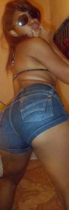 25P Latina ass is the best 1