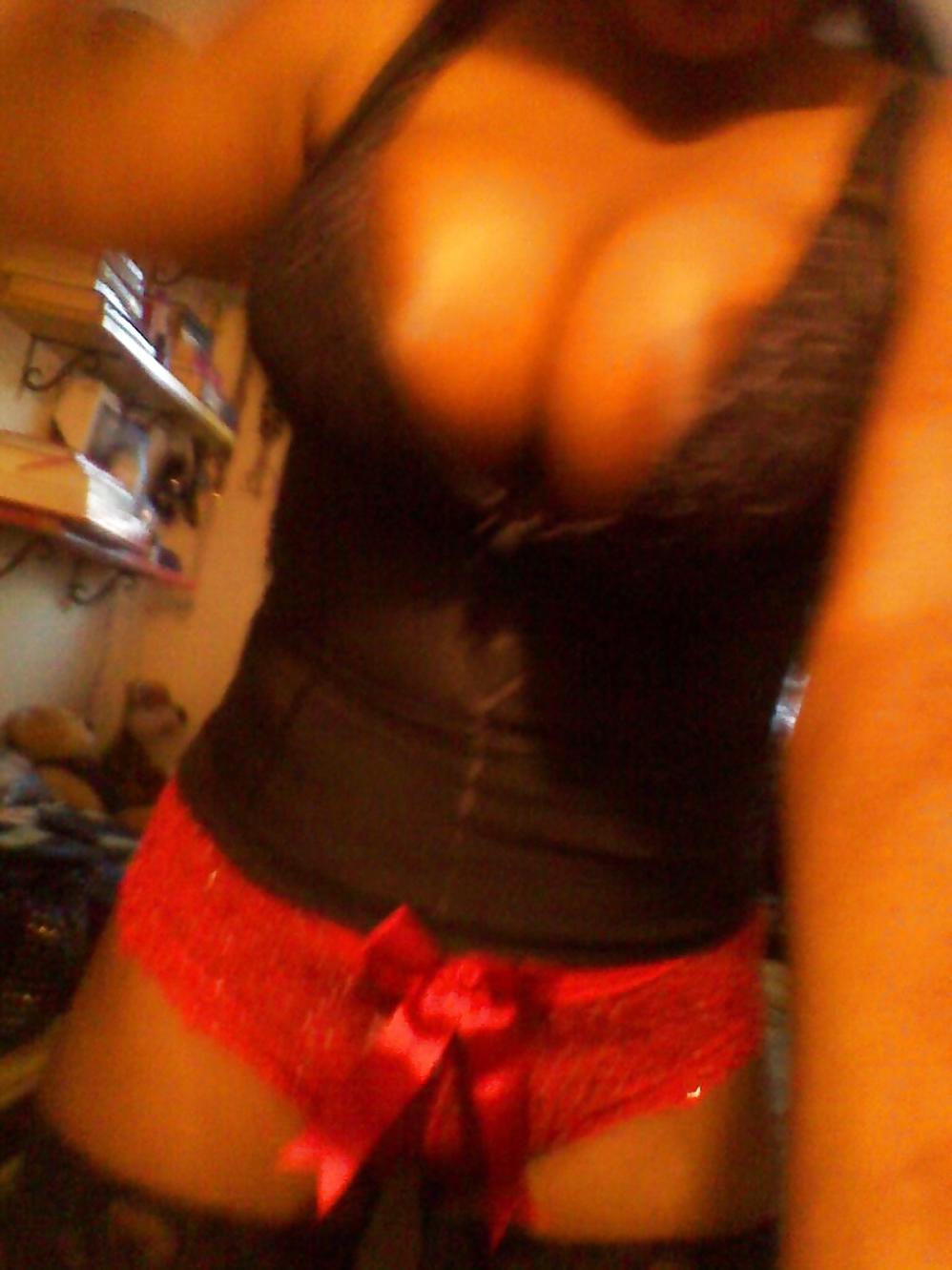 25P Pretty Amateur Ebony SelfShot 3