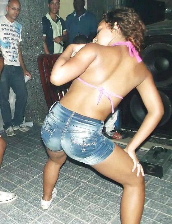 23P Latina ass is the best 2