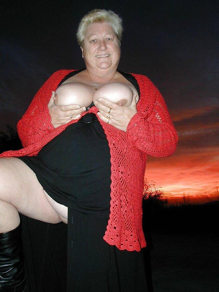 25P Amateur milf 284
