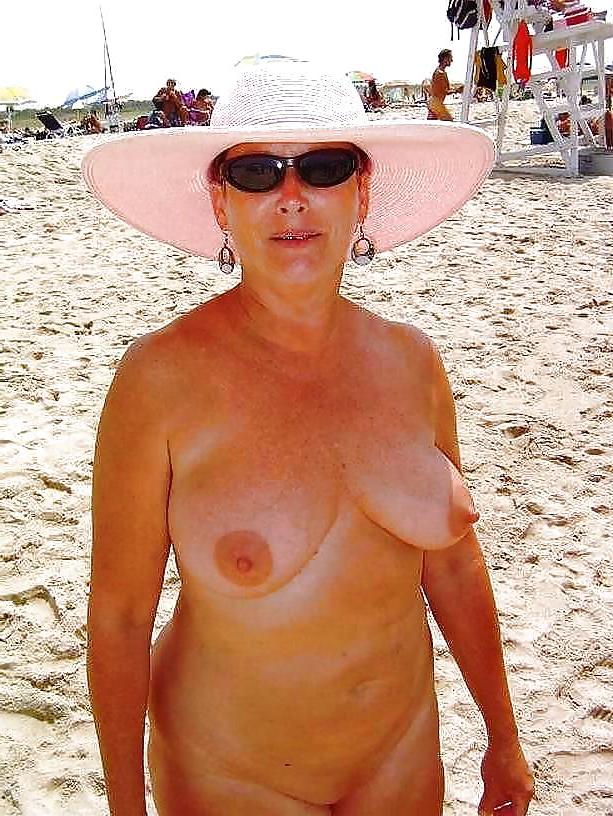 25P Amateur milf 284
