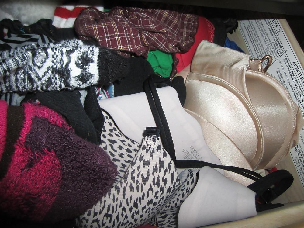 14P Full Access to my Friend Sarah's Panty Drawer and Laundry!