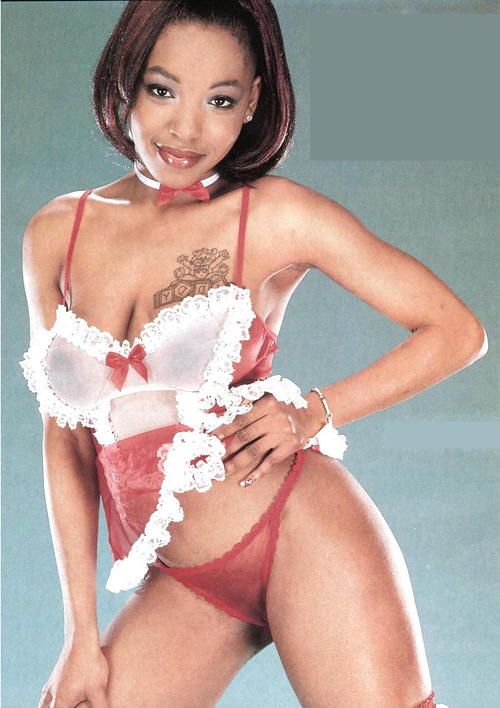 25P A Few Ebony Babes that Really Turn me On