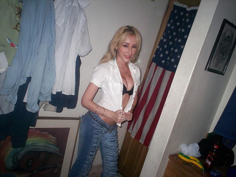 21P Lucky guy has sex with his girlfriend and her hot friend
