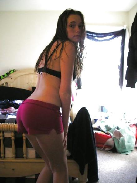 25P Pretty Amateur Teen Tania 1