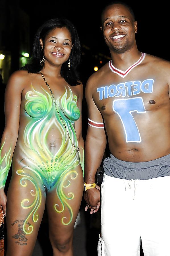 18P Ebony NIP