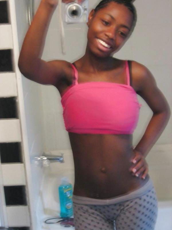 11P Real Homemade Ebony Teen