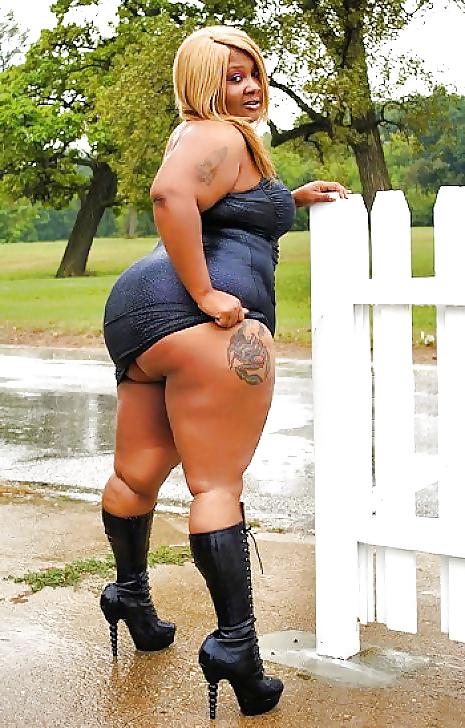 14P Big ebony butts