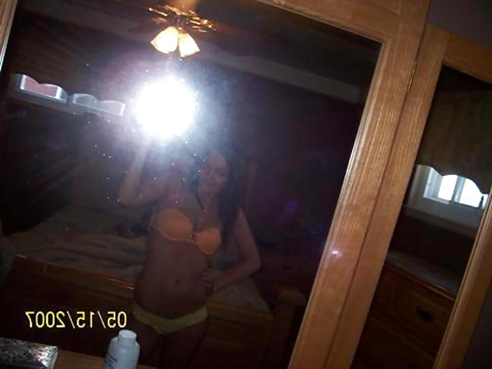 25P Pretty Amateur Teen Amanda