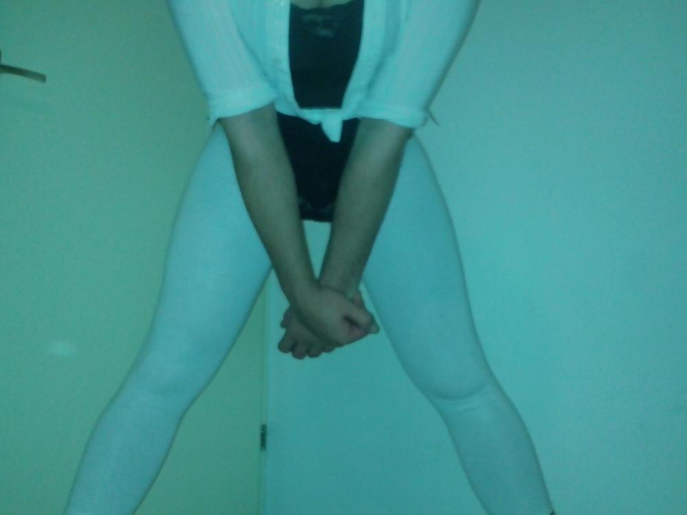 20P Amateur Teen Shows Ass Again