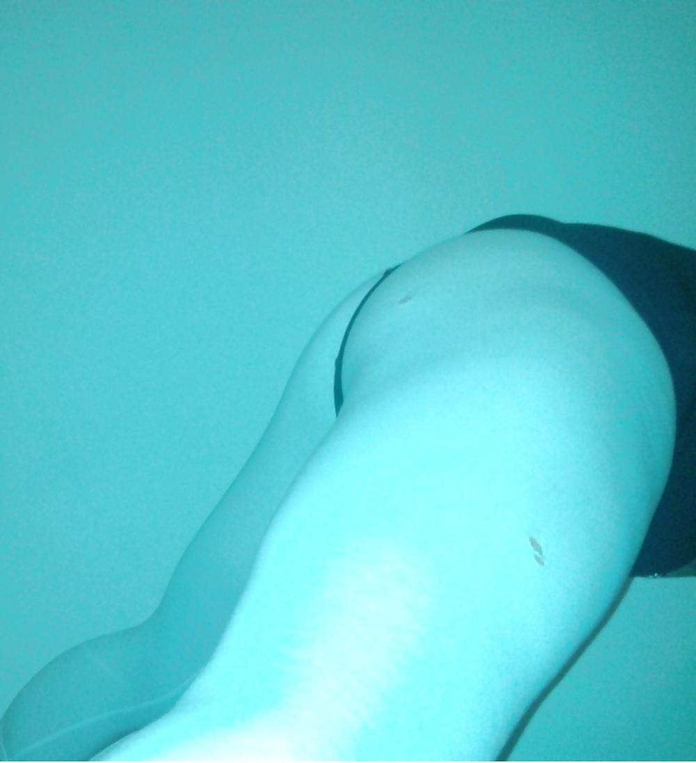 20P Amateur Teen Shows Ass Again