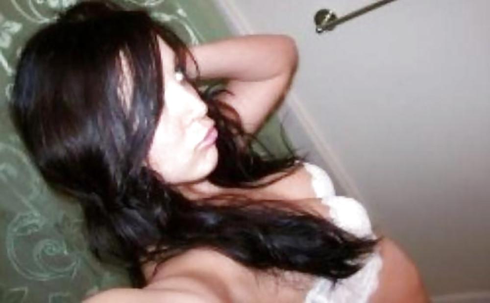 25P Pretty Amateur Teen Kimmy