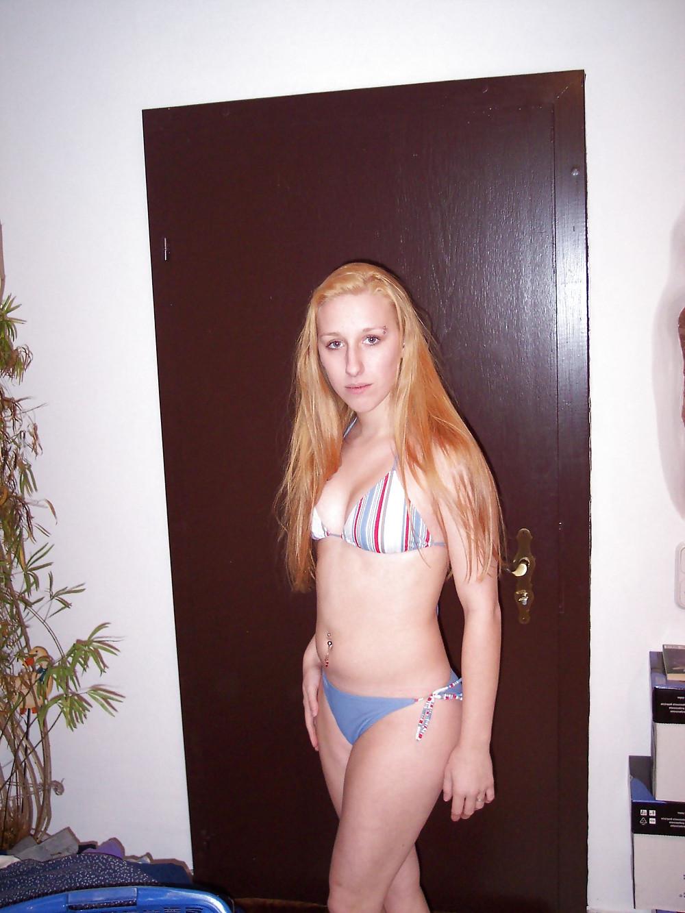 24P Pretty Amateur Teen Kora