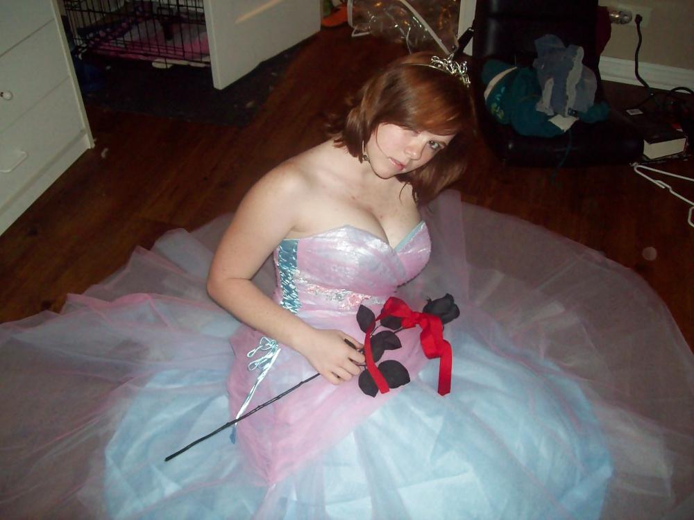23P Pretty Amateur Teen Lilli