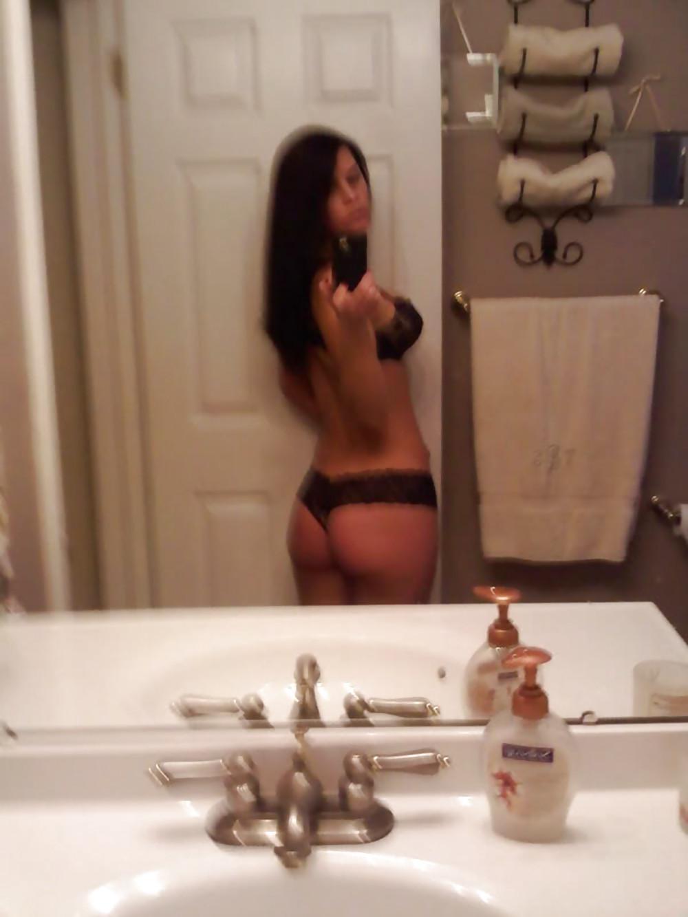 25P Pretty Amateur Teen Lisa Marie