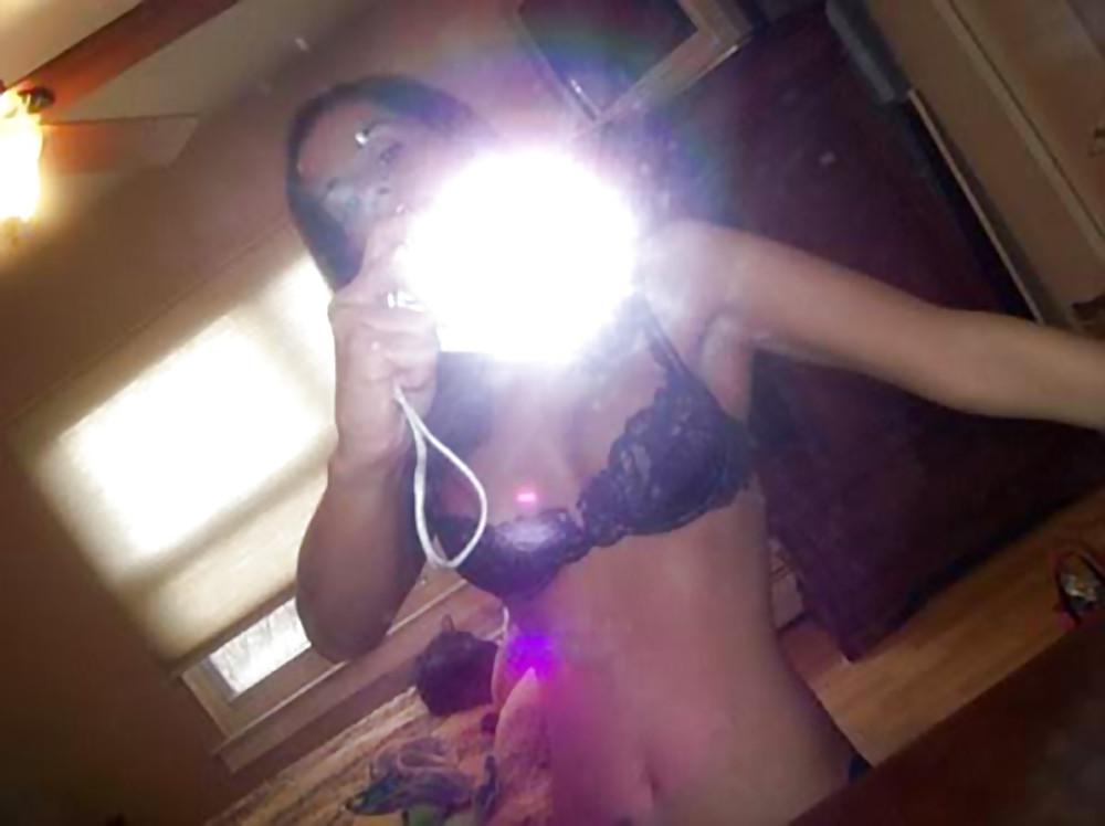 25P Pretty Amateur Teen Lisa Marie
