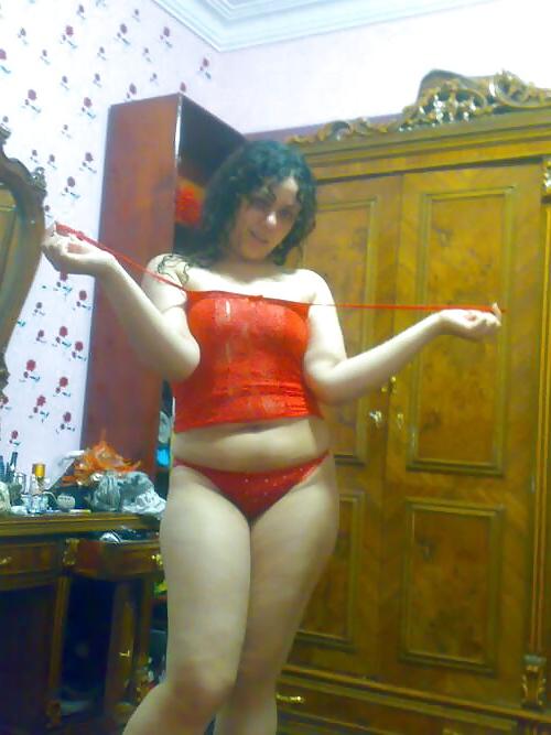 25P ARAB AMATEUR TEEN