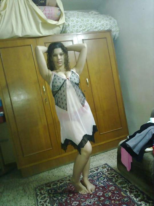 25P ARAB AMATEUR TEEN