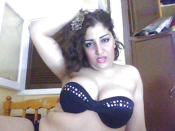 25P ARAB AMATEUR TEEN