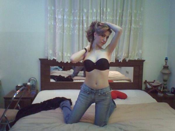 25P ARAB AMATEUR TEEN