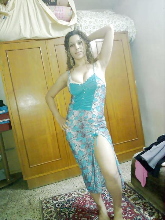 25P ARAB AMATEUR TEEN