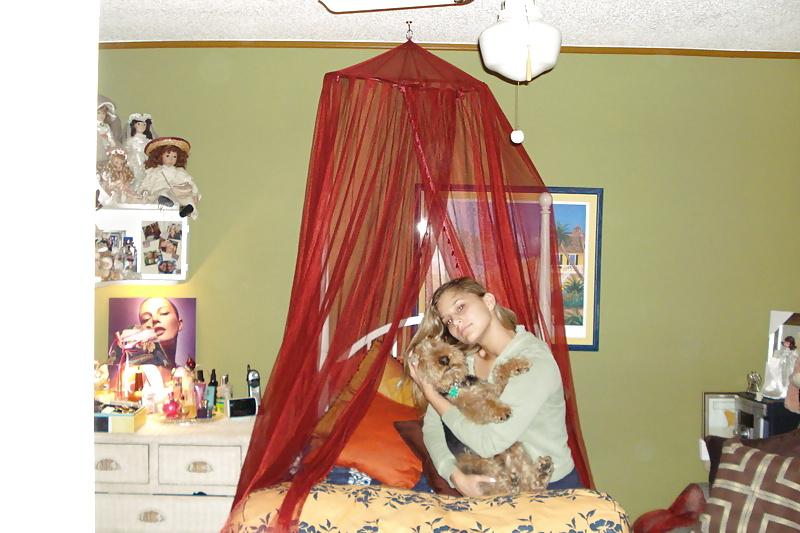 25P Pretty Amateur Teen Jenna