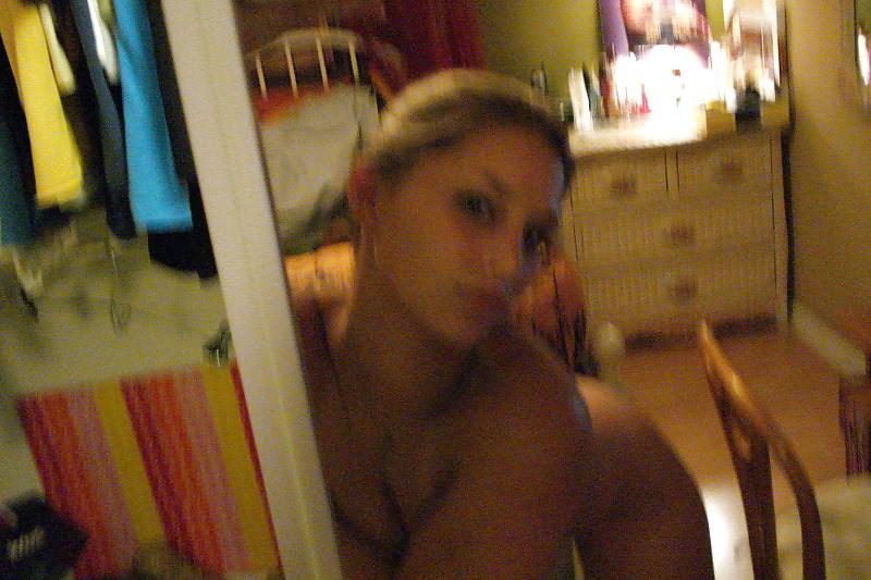 25P Pretty Amateur Teen Jenna