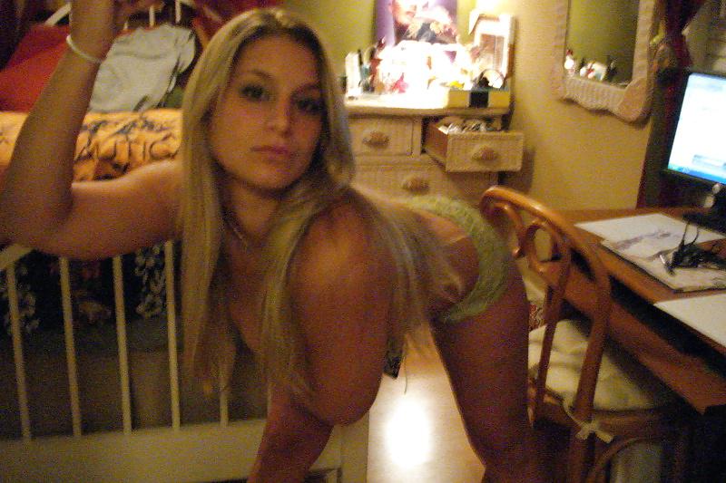 25P Pretty Amateur Teen Jenna