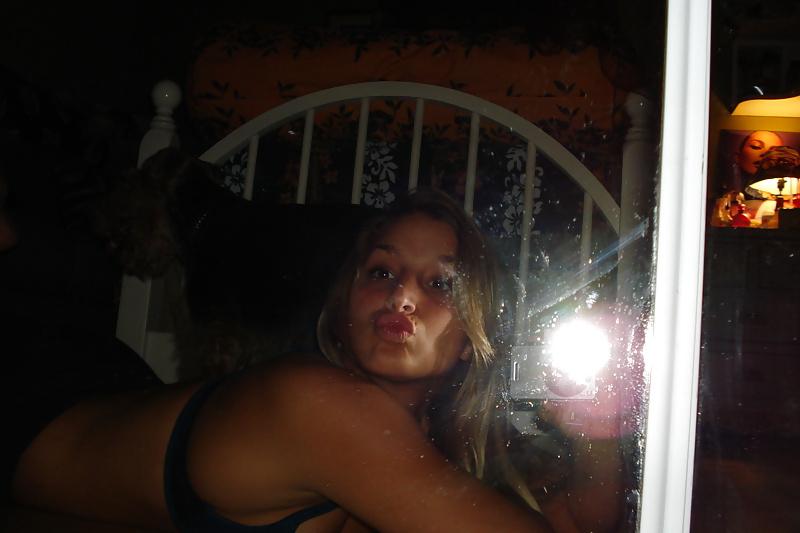 25P Pretty Amateur Teen Jenna