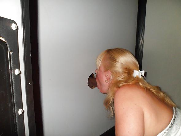 25P Gloryhole Sluts